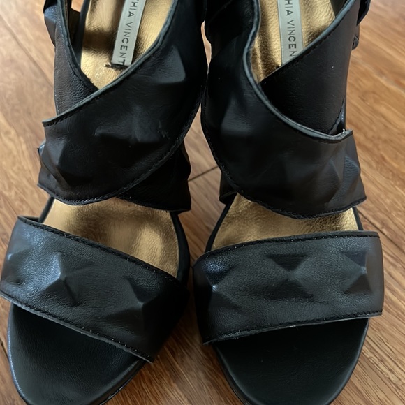 Cynthia Vincent studded sandal - Picture 5 of 6